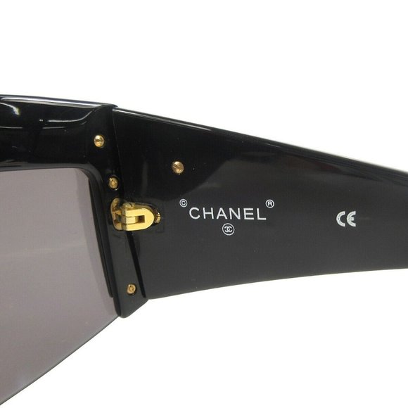 Authenticity guaranteed Chanel Chain Sunglasses Black Eyewear
